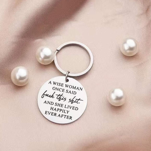 Key Chain  “A Wise Woman…” - NWT - Picture 5 of 5